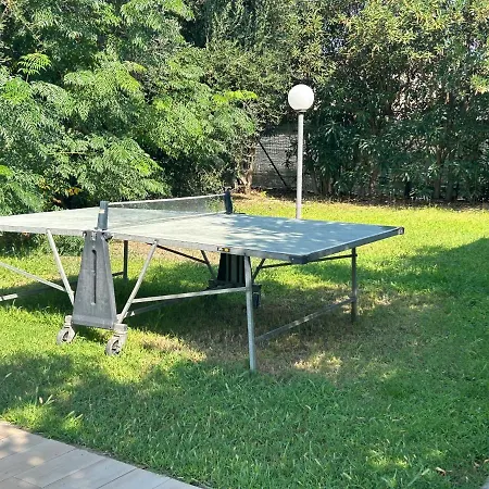 מלון Park Village
