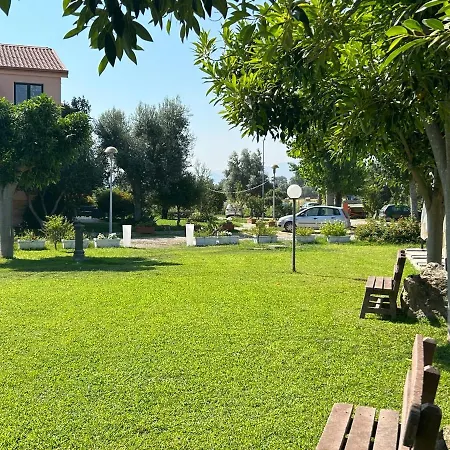 Park Village מלון 4*