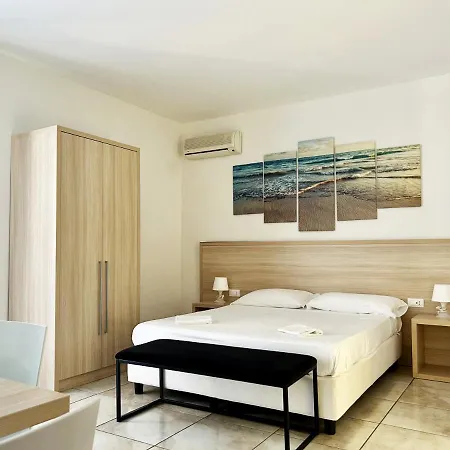 Park Village מלון 4*