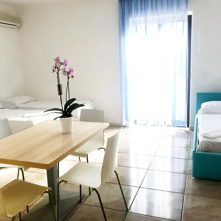 Park Village 4*