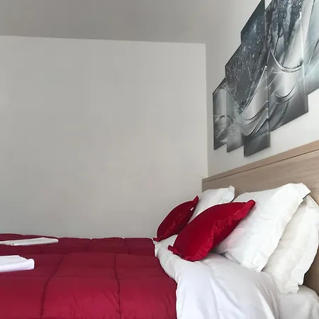 Park Village 4*