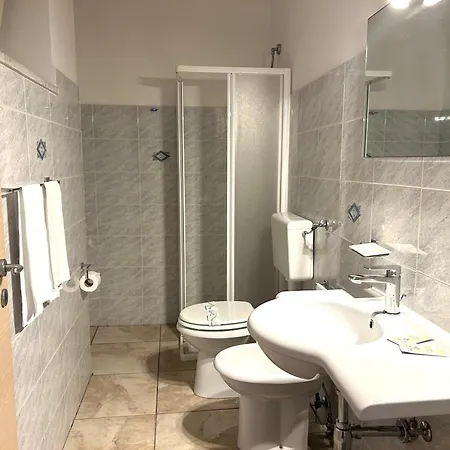 Park Village 4* רוסאנו
