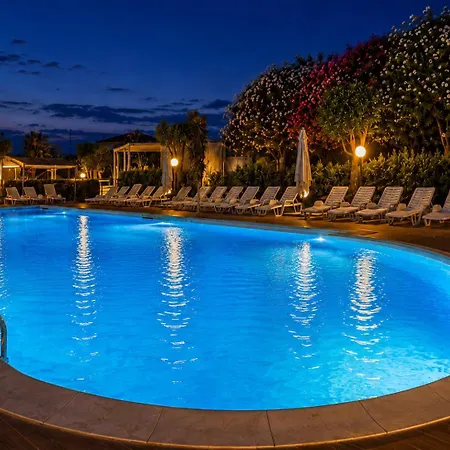 Park Village Hotel 4*