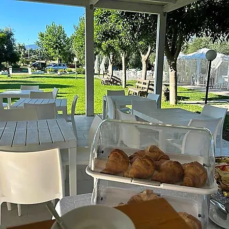 Park Village 4*