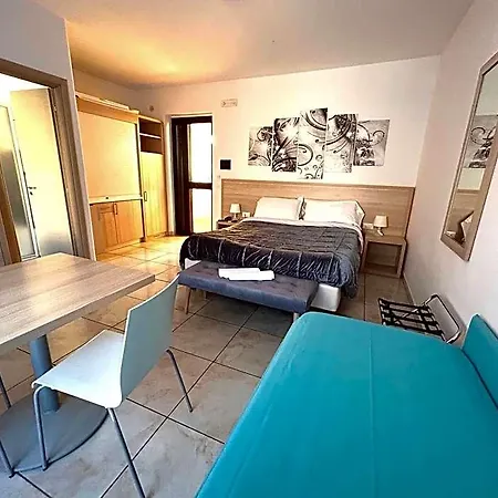 Park Village Ξενοδοχείο Rossano